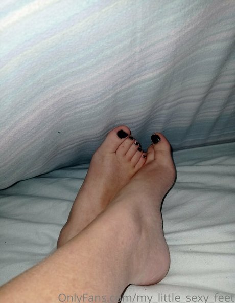 my little sexy feet boobs onlyfans