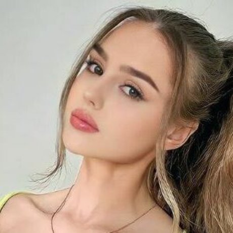 Bun Maska Chokri onlyfans topless