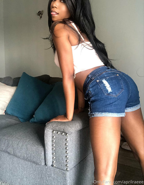 aprilraeee free onlyfans