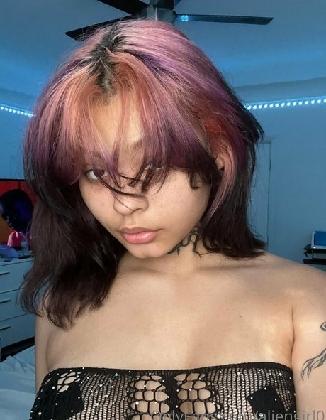 aliengirl0 onlyfans nude leaks