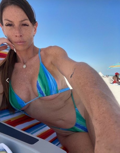 freckledmommi leaks only fans
