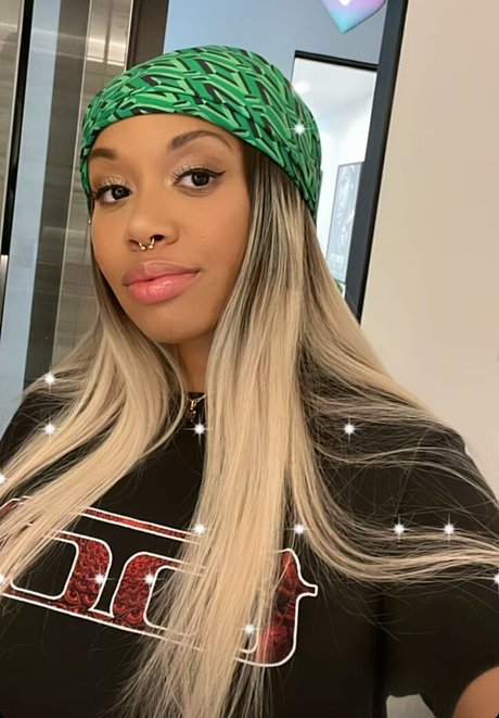 Ericka Bozeman onlyfans model