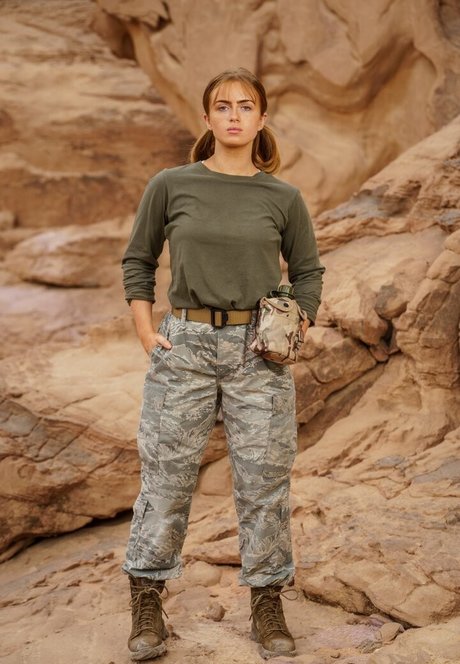 Maisie Smith nude onlyfans porn