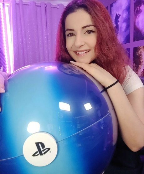 AnnieFuchsia leaked onlyfans sex