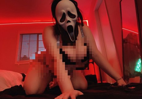 ushi ss onlyfans model