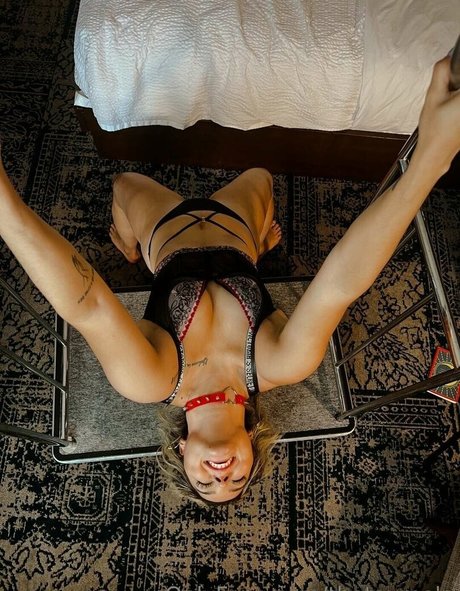 Tay Conti onlyfans pics