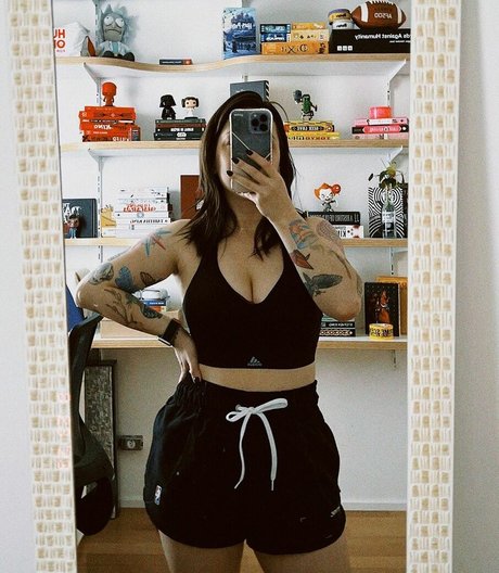 Pathy Dos Reis is on onlyfans