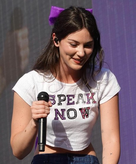 Gracie Abrams only fans