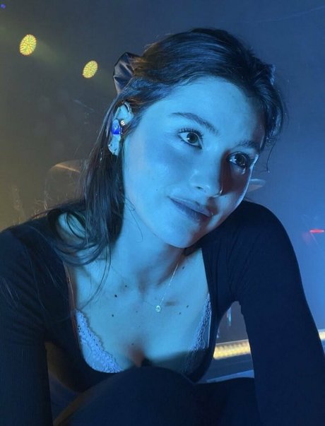 Gracie Abrams leaked onlyfans photos