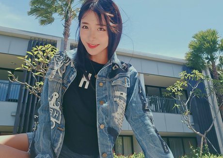 jinnytty onlyfans hot