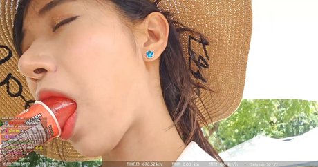 jinnytty onlyfans leaked.