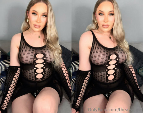 theavacole onlyfans page