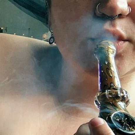 thesadsuccubus tits onlyfans