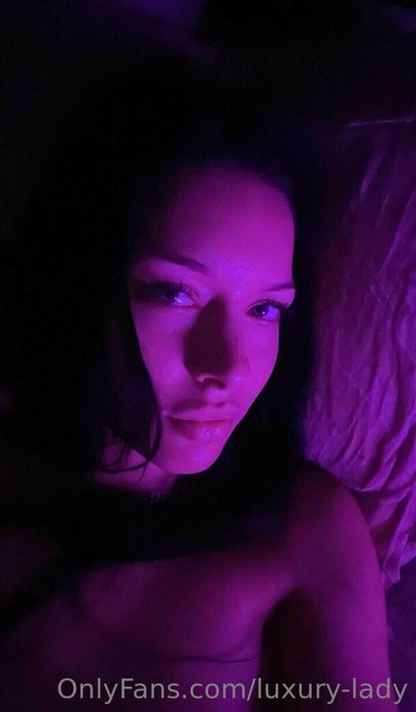 luxury lady onlyfans model photos