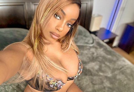 Lily Starfire onlyfans nudes leaked