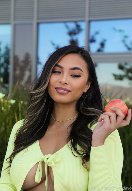 lindavo onlyfans leaks nude