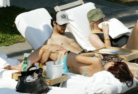 Lindsay Lohan leaked onlyfans pics