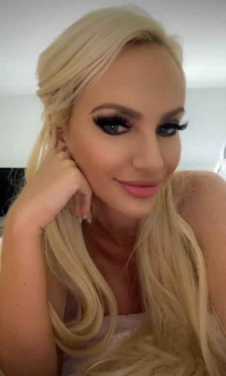 lacieheartvip onlyfans model