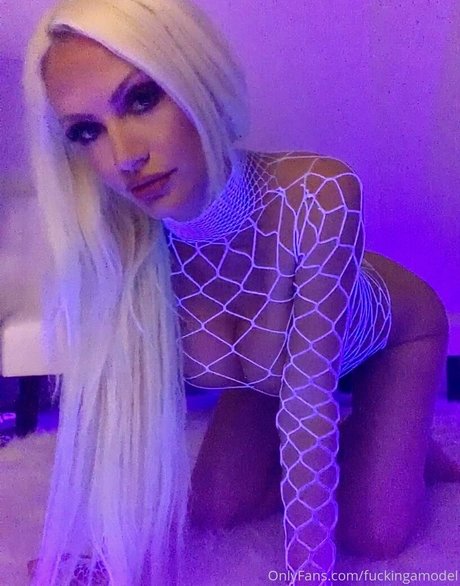 lacieheartvip only fans naked