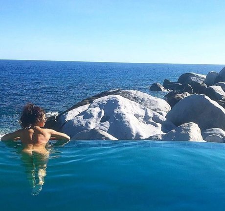 Sarah Hyland onlyfans leak