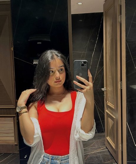 Aarushi Abrol leaked onlyfans nude