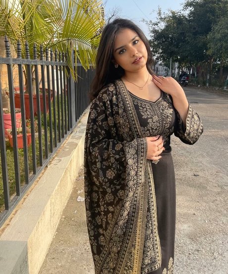 Aarushi Abrol nudes onlyfans