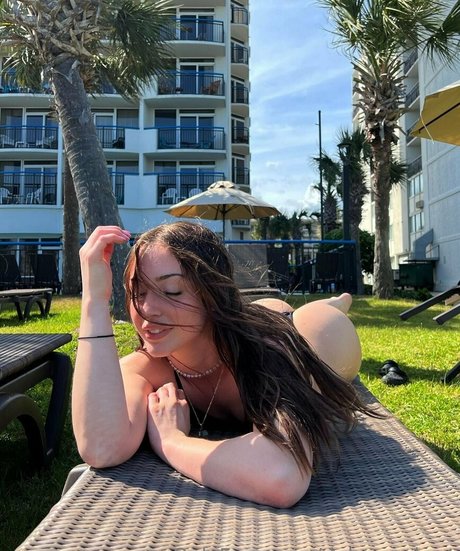 delaneyshort nude onlyfans