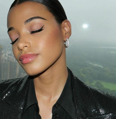 Ella Balinska nudes onlyfans