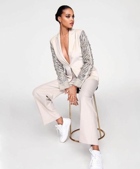 Ella Balinska onlyfans porno