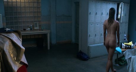 Betty Gilpin onlyfans striptease