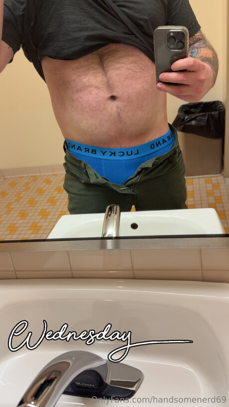 Handsomenerd69 onlyfans naked leak