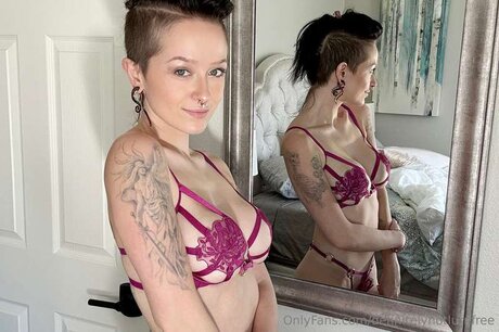 Definitelynotlurnfree only fans leaks