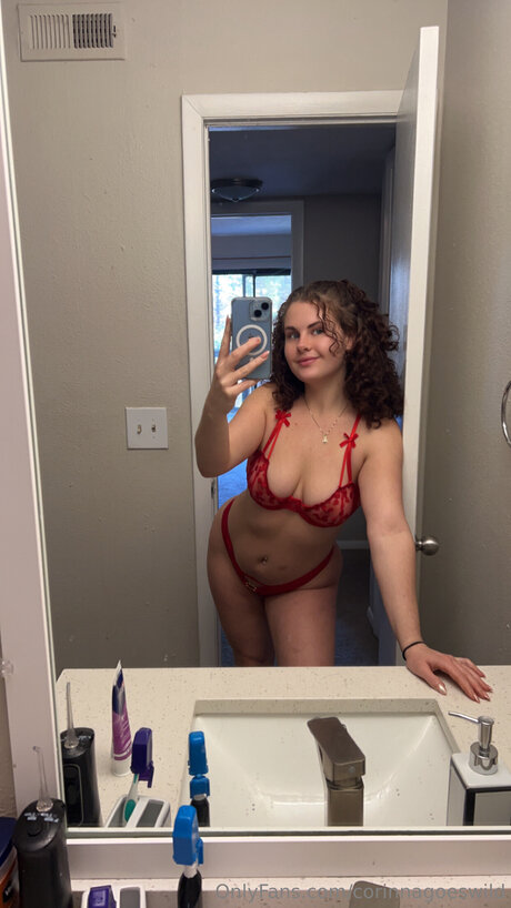 Corinnagoeswild pics onlyfans
