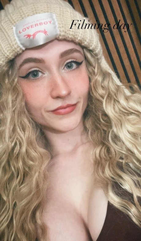 Janet Devlin onlyfans leaks nudes