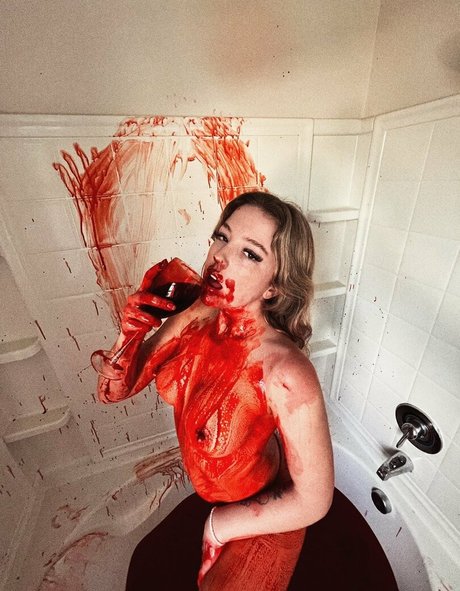 Lauren Brooks nude porn onlyfans