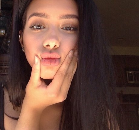 Merk Twain onlyfans leak ass