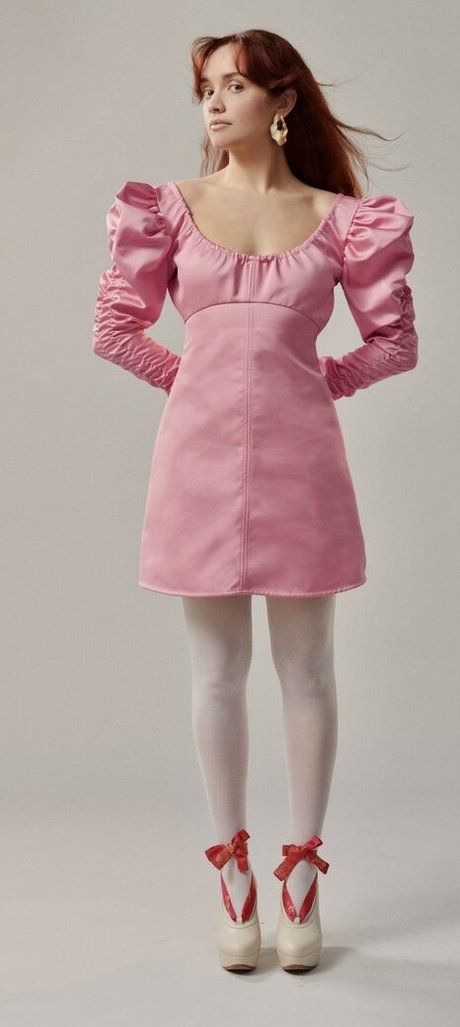 Olivia Cooke onlyfans model images