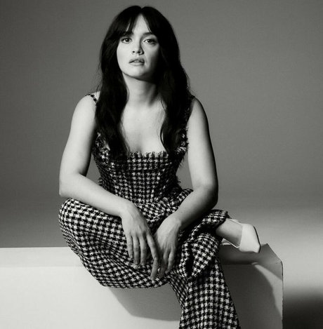 Olivia Cooke nude onlyfans