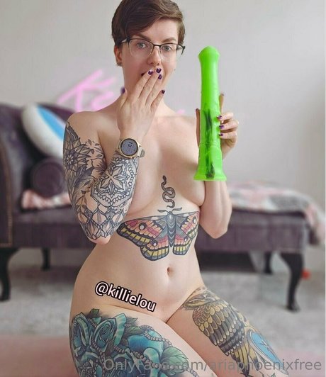 ariaphoenixfree naked onlyfans leaks