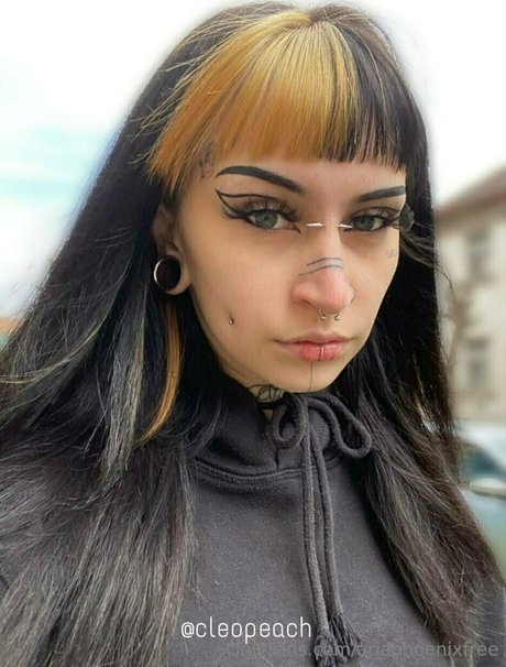 ariaphoenixfree new leaked onlyfans