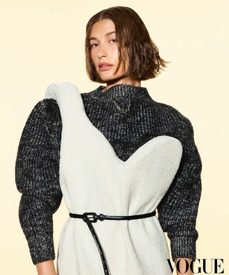 Hailey Baldwin Bieber Profile pic