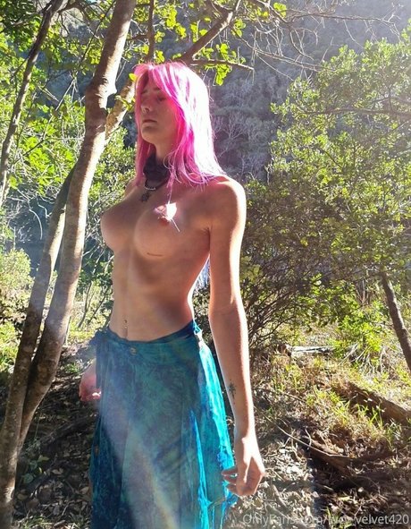 Lucy Velvet onlyfans nude leaked