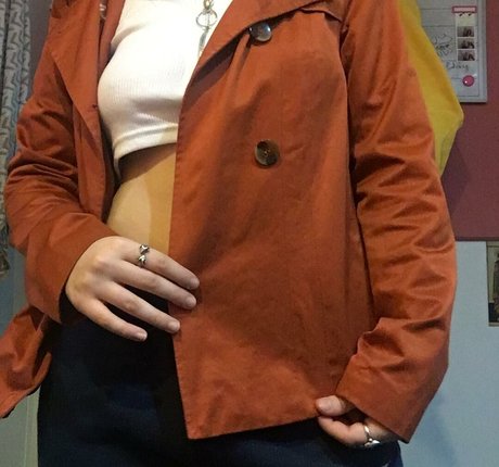 Miss Manganese ASMR Profile pic