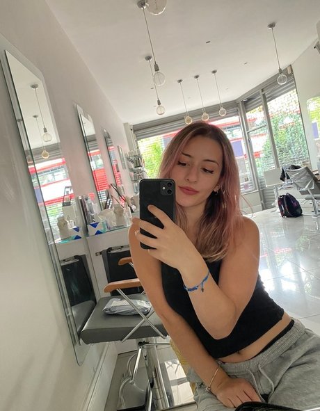 Miss Manganese ASMR onlyfans pictures