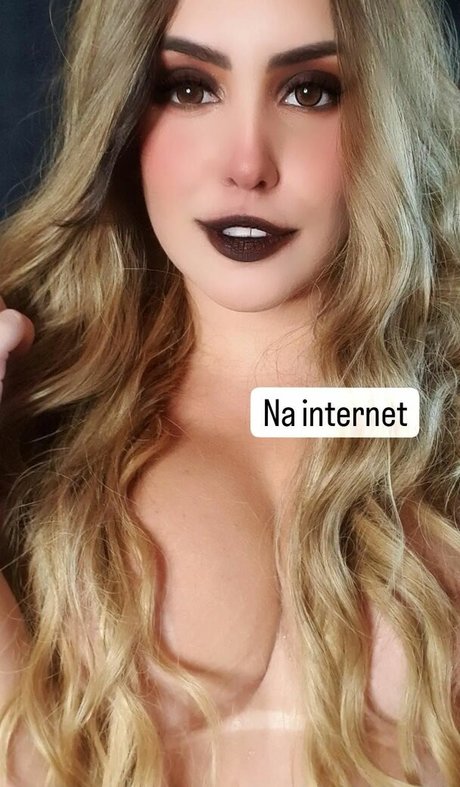 Angie Starling onlyfans model