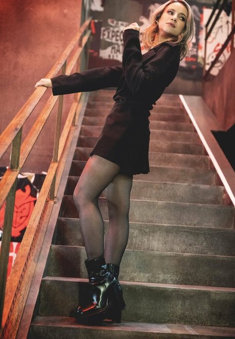 Laure Valee porn leaked onlyfans