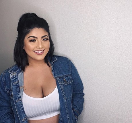 Lucia Yanez nude leaked onlyfans