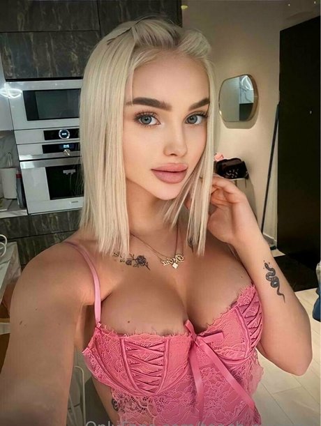 teach mommy naked on onlyfans