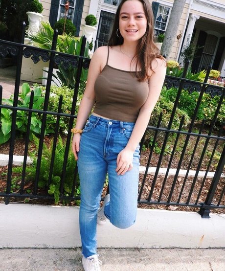 Deena E onlyfans pic