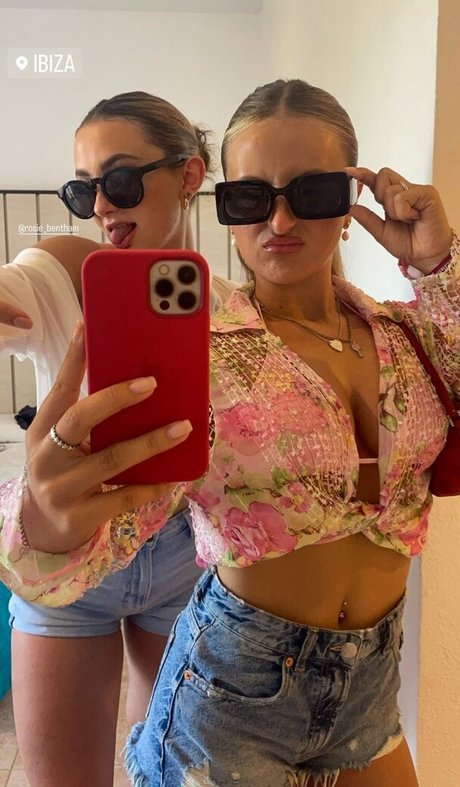 Rosie Bentham only fans pic